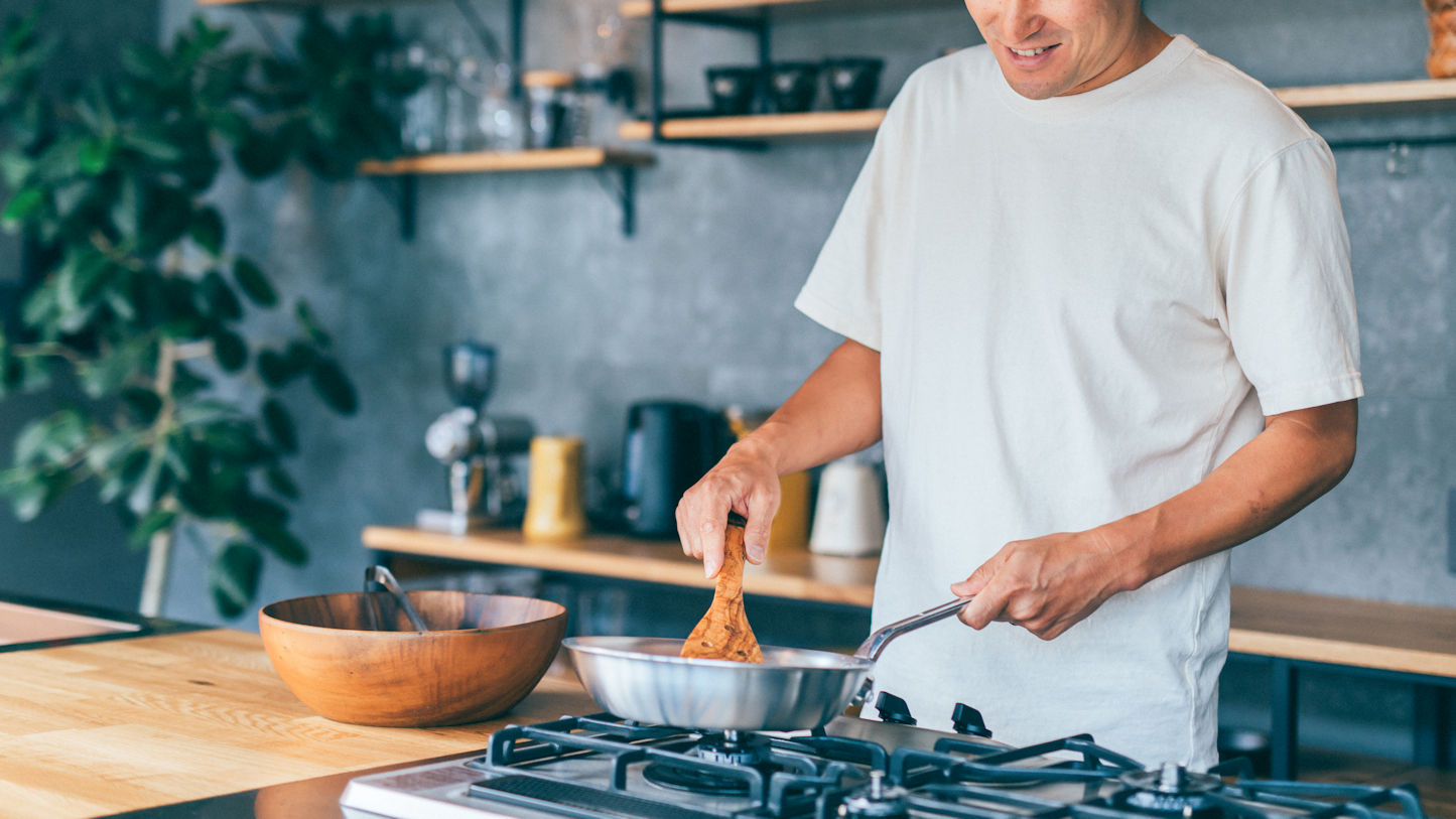 変わってきた！「男の料理」　～コロナ禍における在宅男性の料理行動・意識を調べたら…～